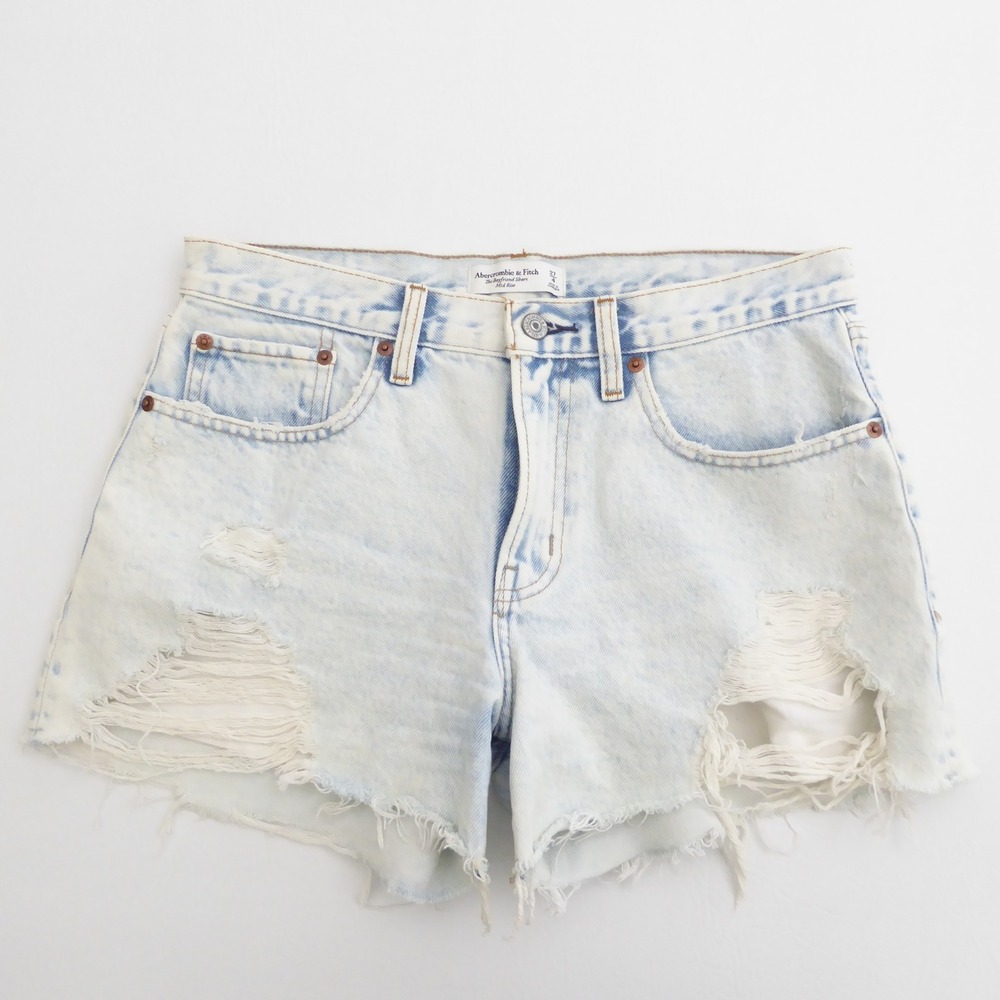 Abercrombie & Fitch Denim Shorts Light Wash Distressed Boyfriend Mid Rise 27/4